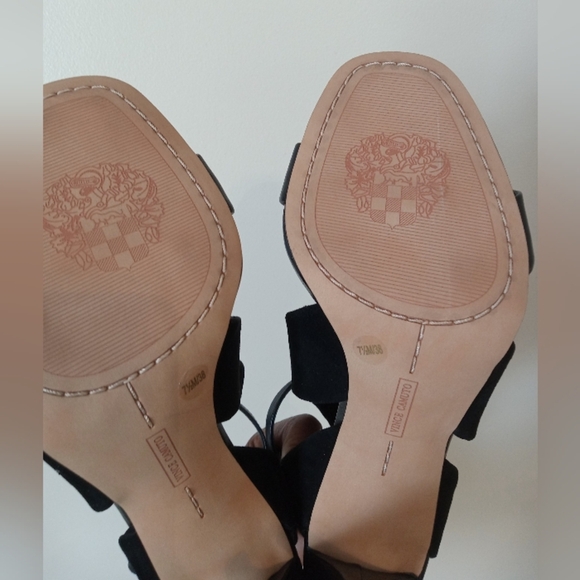 Vince Camuto Kalintie Black Leather Sandal Size 71/2 - Picture 9 of 11